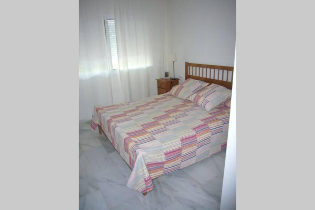Apartamento En Playa Del Infante Рота Екстериор снимка
