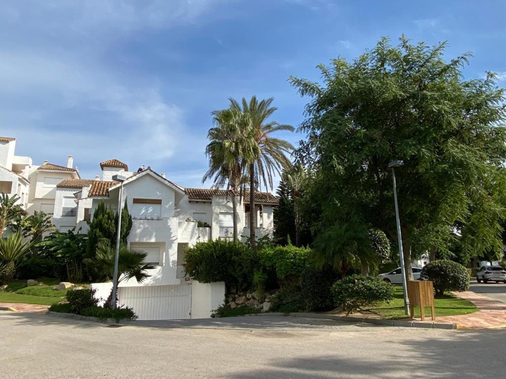 Apartamento En Playa Del Infante Рота Екстериор снимка